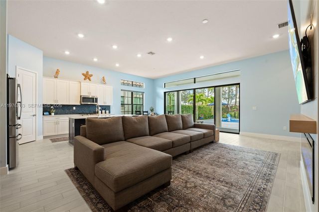 7715 Seacoast Dr, Parkland, FL 33067