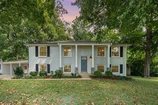 1902 Rogers St, Murfreesboro, TN 37130