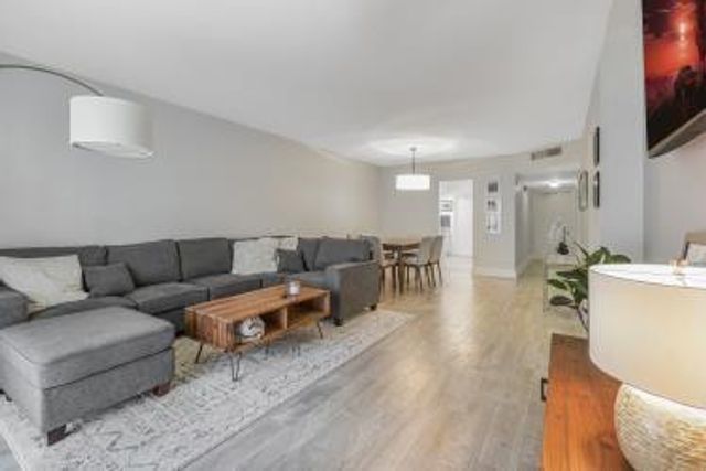 3575 Broken Woods Drive 302, Coral Springs, FL 33065