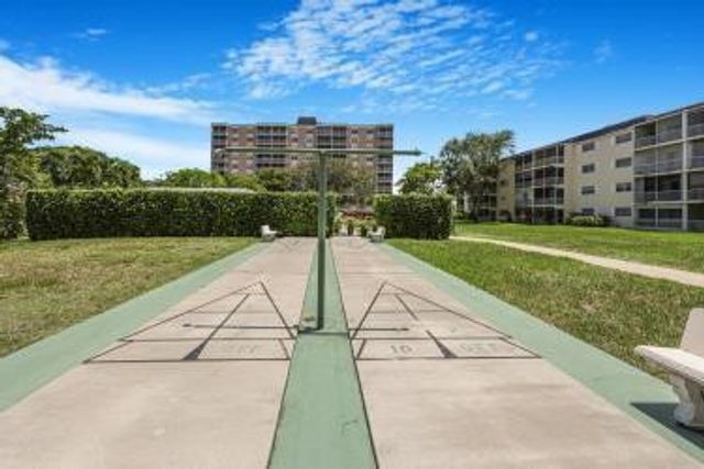 3575 Broken Woods Drive 302, Coral Springs, FL 33065