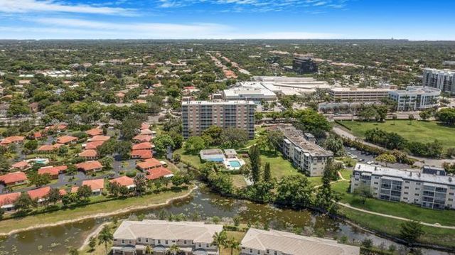 3575 Broken Woods Drive 302, Coral Springs, FL 33065