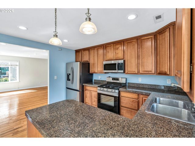 7347 Se LAMPHIER St, Milwaukie, OR 97222