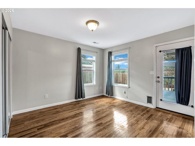 7347 Se LAMPHIER St, Milwaukie, OR 97222