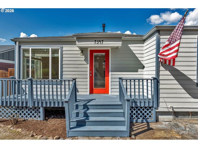 7347 Se LAMPHIER St, Milwaukie, OR 97222