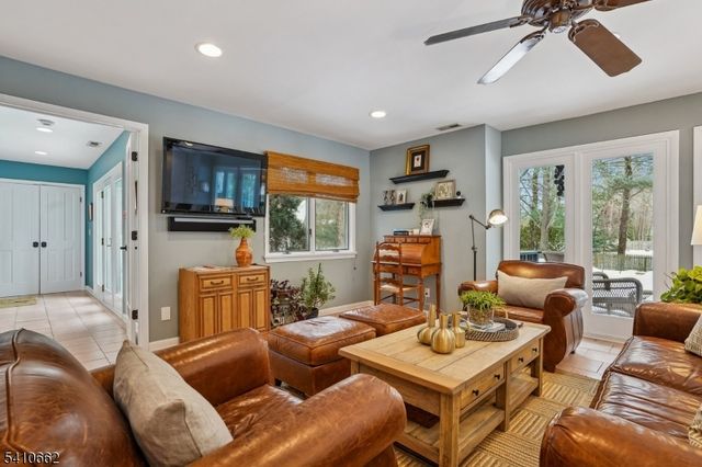 2102 Gamble Rd, Scotch Plains Twp., NJ 07076