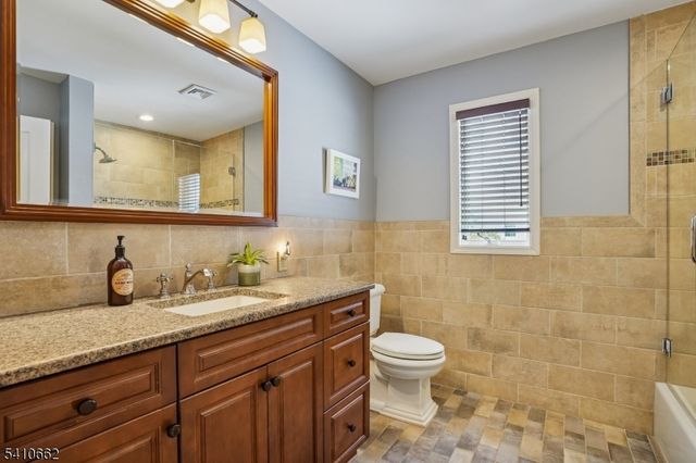 2102 Gamble Rd, Scotch Plains Twp., NJ 07076