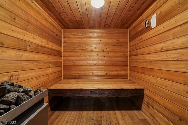 2102 Gamble Rd, Scotch Plains Twp., NJ 07076