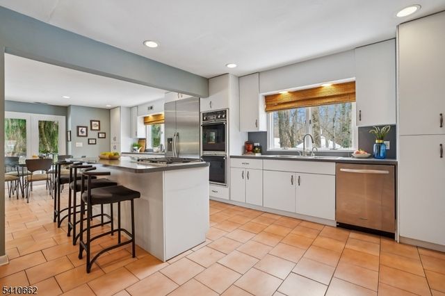 2102 Gamble Rd, Scotch Plains Twp., NJ 07076