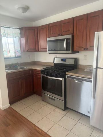 14A Mesereau Court, Brooklyn, NY 11235