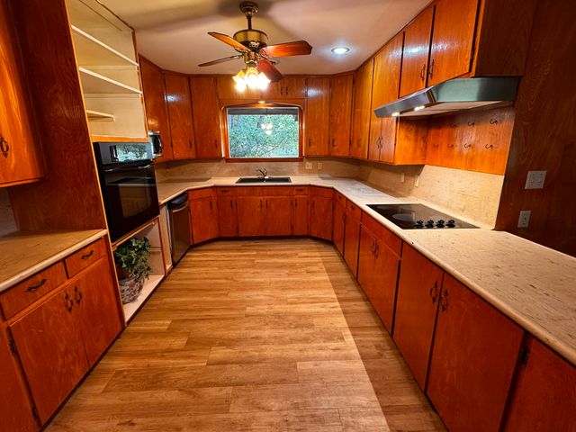 701 Zephyr, Plainview, TX 79072