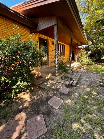 701 Zephyr, Plainview, TX 79072