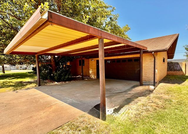 701 Zephyr, Plainview, TX 79072