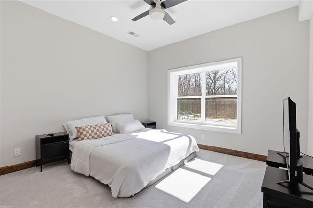 1709 SW 27th Street, Lee's Summit, MO 64082