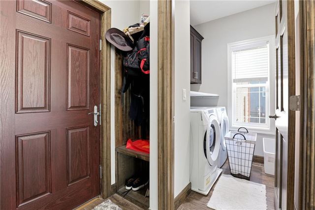 1709 SW 27th Street, Lee's Summit, MO 64082