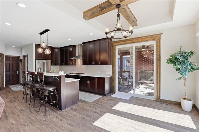 1709 SW 27th Street, Lee's Summit, MO 64082