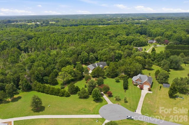 182 Robert Drive, Statesville, NC 28625