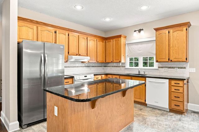 182 Robert Drive, Statesville, NC 28625