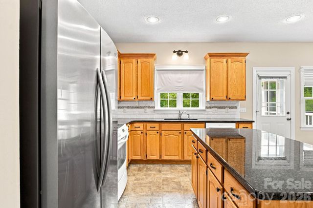 182 Robert Drive, Statesville, NC 28625