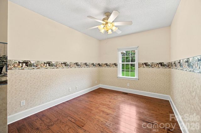 182 Robert Drive, Statesville, NC 28625