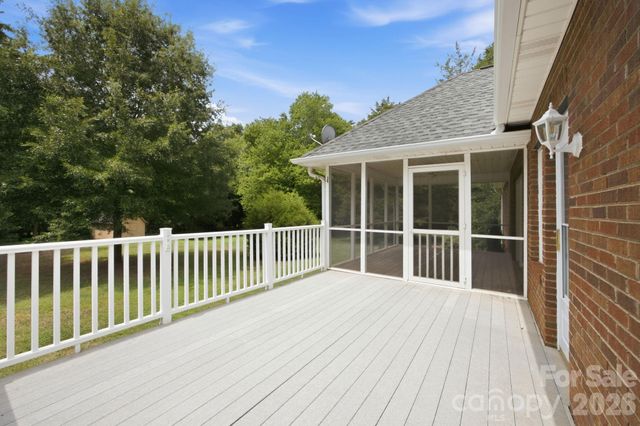 182 Robert Drive, Statesville, NC 28625