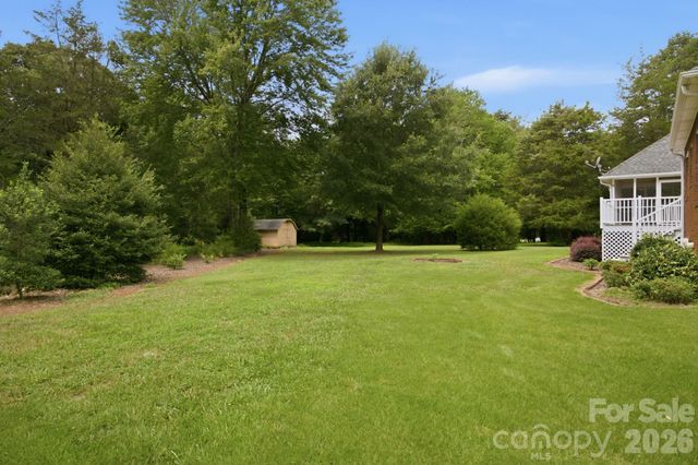 182 Robert Drive, Statesville, NC 28625