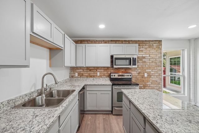 12010 SAILING AWAY ST, Live Oak, TX 78233