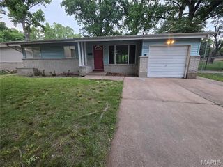 10822 Hallwood Drive, St Louis, MO 63136