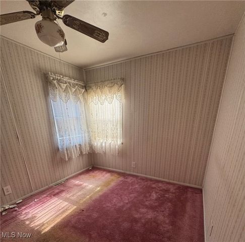 1331 Bradford Street NW, Warren, OH 44485