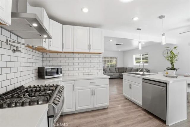 6947 Sunny Brae Avenue, Winnetka, CA 91306