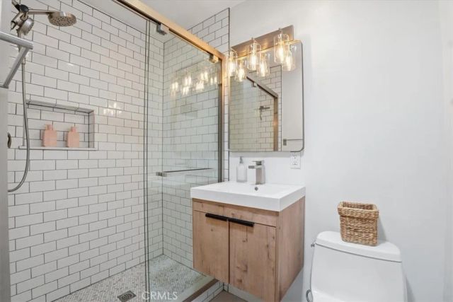 6947 Sunny Brae Avenue, Winnetka, CA 91306