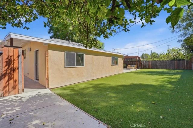 6947 Sunny Brae Avenue, Winnetka, CA 91306