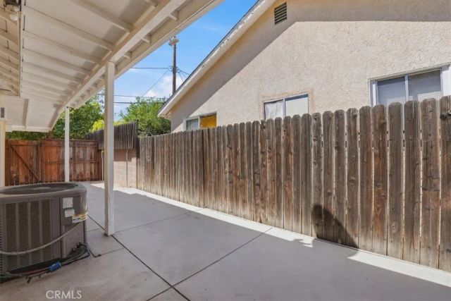 6947 Sunny Brae Avenue, Winnetka, CA 91306