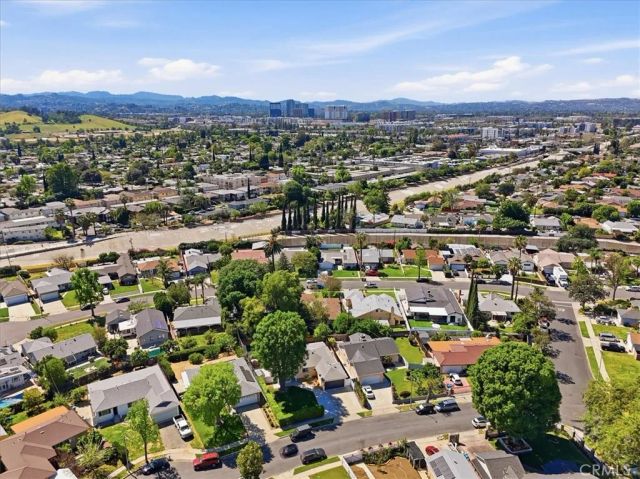 6947 Sunny Brae Avenue, Winnetka, CA 91306