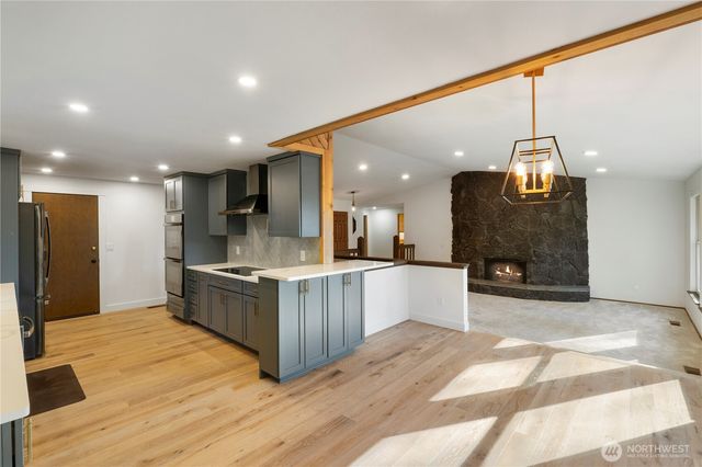 9142 28th Avenue Ct NW, Gig Harbor, WA 98332