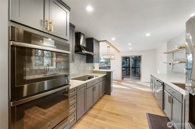 9142 28th Avenue Ct NW, Gig Harbor, WA 98332