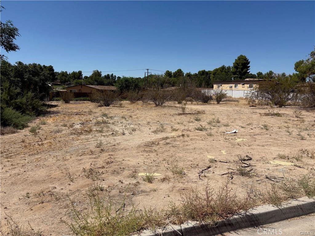 Image 1 of property listing at 16333 Molino, Victorville, CA 92395