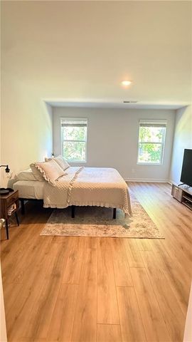 1030 Sutherland Lane, Lawrenceville, GA 30043
