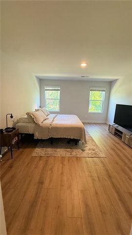 1030 Sutherland Lane, Lawrenceville, GA 30043