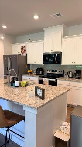 1030 Sutherland Lane, Lawrenceville, GA 30043
