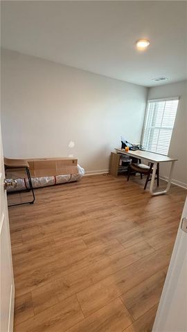 1030 Sutherland Lane, Lawrenceville, GA 30043