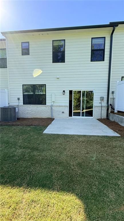 1030 Sutherland Lane, Lawrenceville, GA 30043