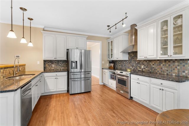 405 La Vista Court, Benson, NC 27504