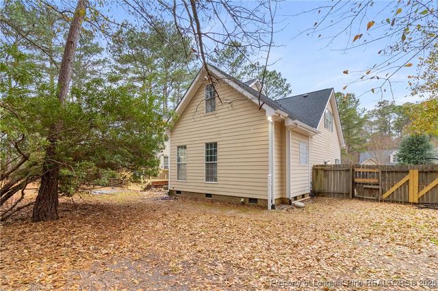 405 La Vista Court, Benson, NC 27504