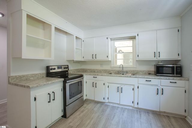 640 Humphrey Street, Spartanburg, SC 29301