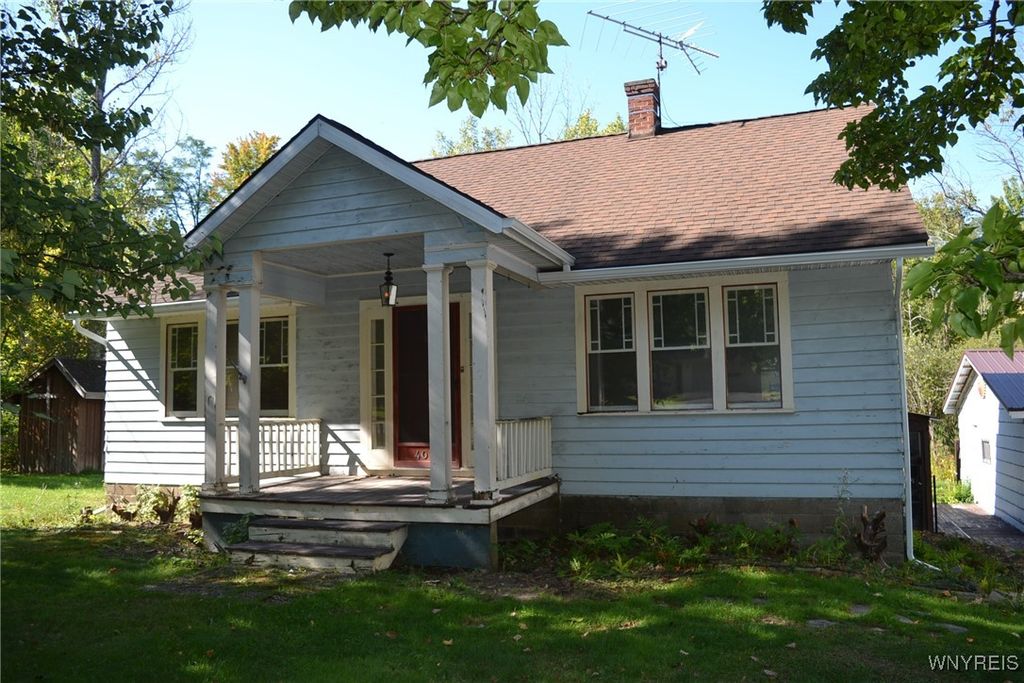 4076 North Freeman Road, Orchard Park, NY 14127