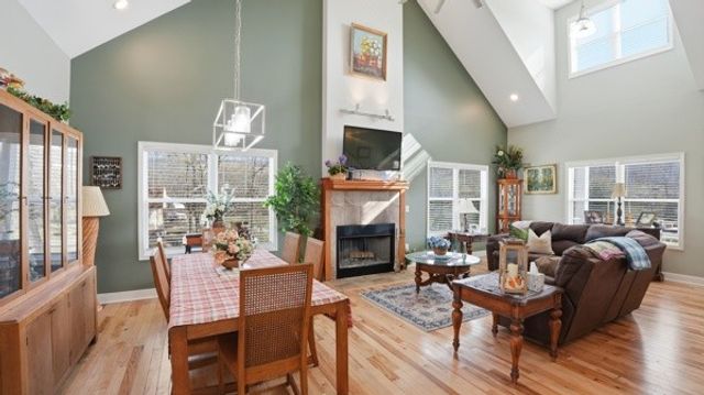 54 Thomas Rd, Fayetteville, TN 37334