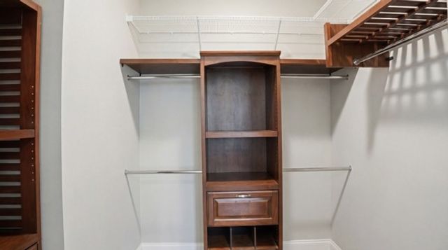 54 Thomas Rd, Fayetteville, TN 37334