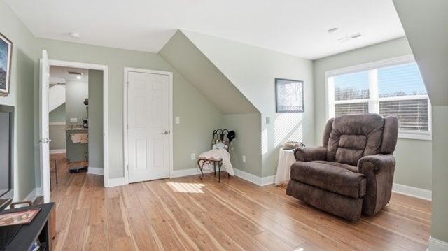 54 Thomas Rd, Fayetteville, TN 37334