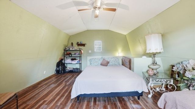 54 Thomas Rd, Fayetteville, TN 37334