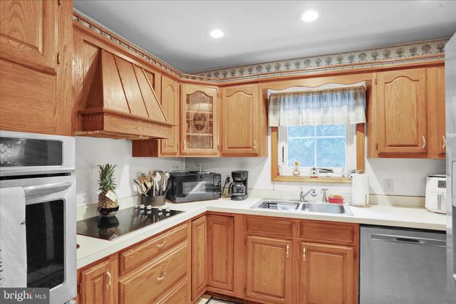 547 SEIDELS RUN, Leesport, PA 19533